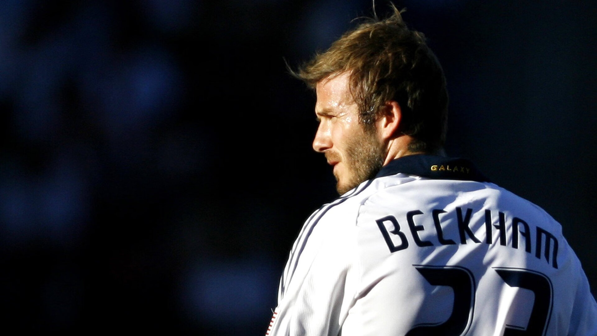 范弗利特关键战不手软，广东队最后时刻击败公牛，一场跨越时空的篮球对决