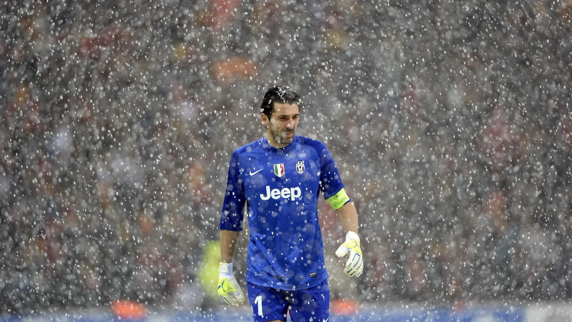 东决关键战焦点战，那不勒斯硬仗取胜尤文，南意足球的坚韧宣言