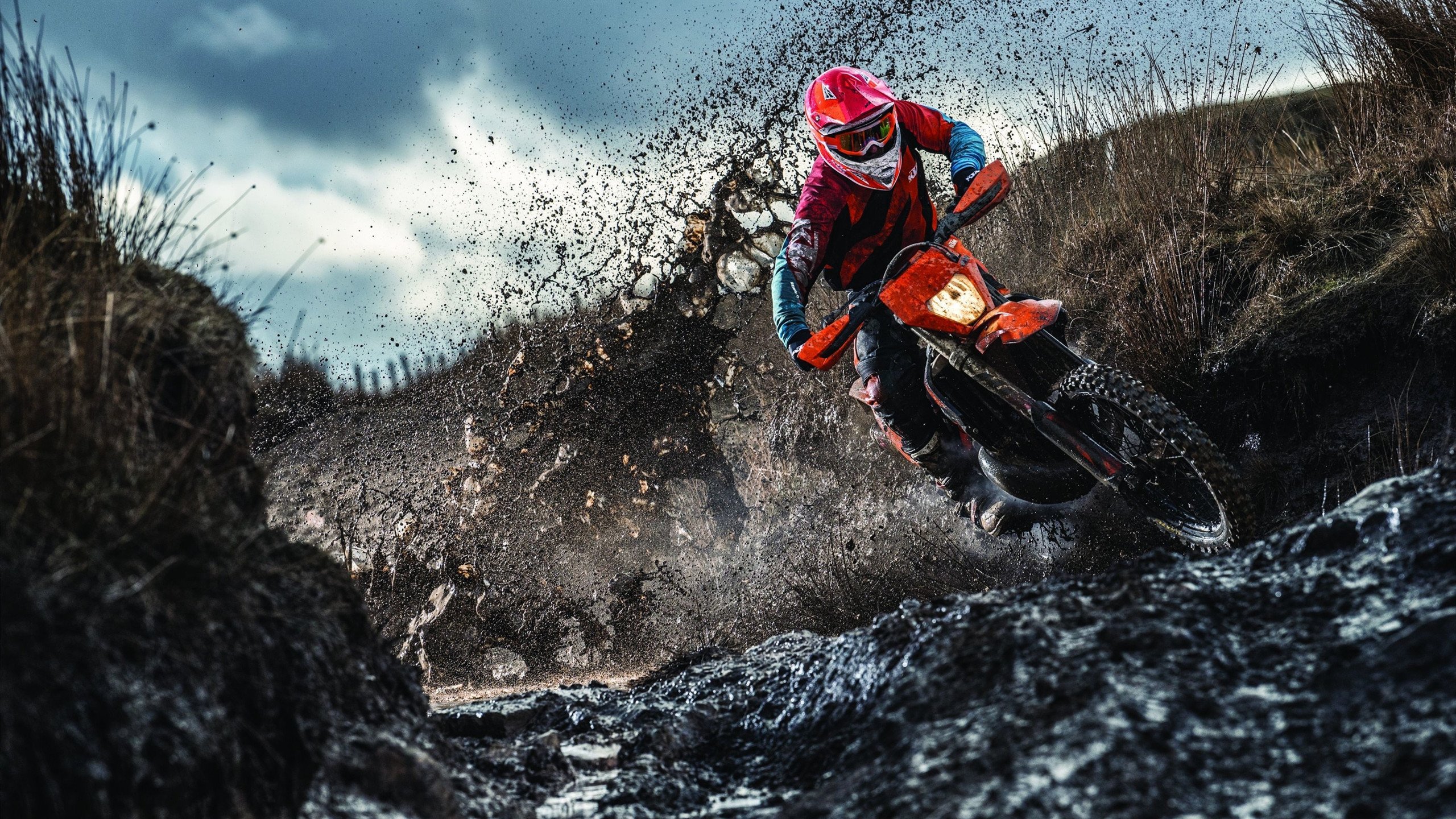 巴黎奥运羽球混双巅峰对决，黄鸭组合关键制胜，法国队完胜中国队背后的战术革新